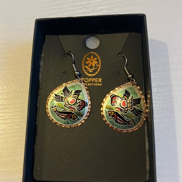 Earrings - Picture 1 of 2